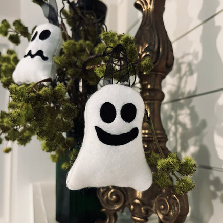 Halloween Plush Ghost Machine Embroidery Design, Stuffed ghost embroidery design, ITH Embroidery Design, In The Hoop Embroidery